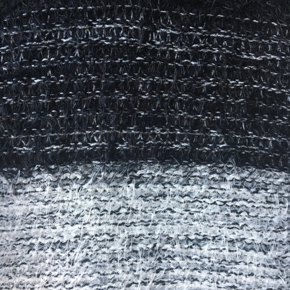 ✨NEW✨ Gorgeous Fuzzy Sweater - Picture 2 of 3